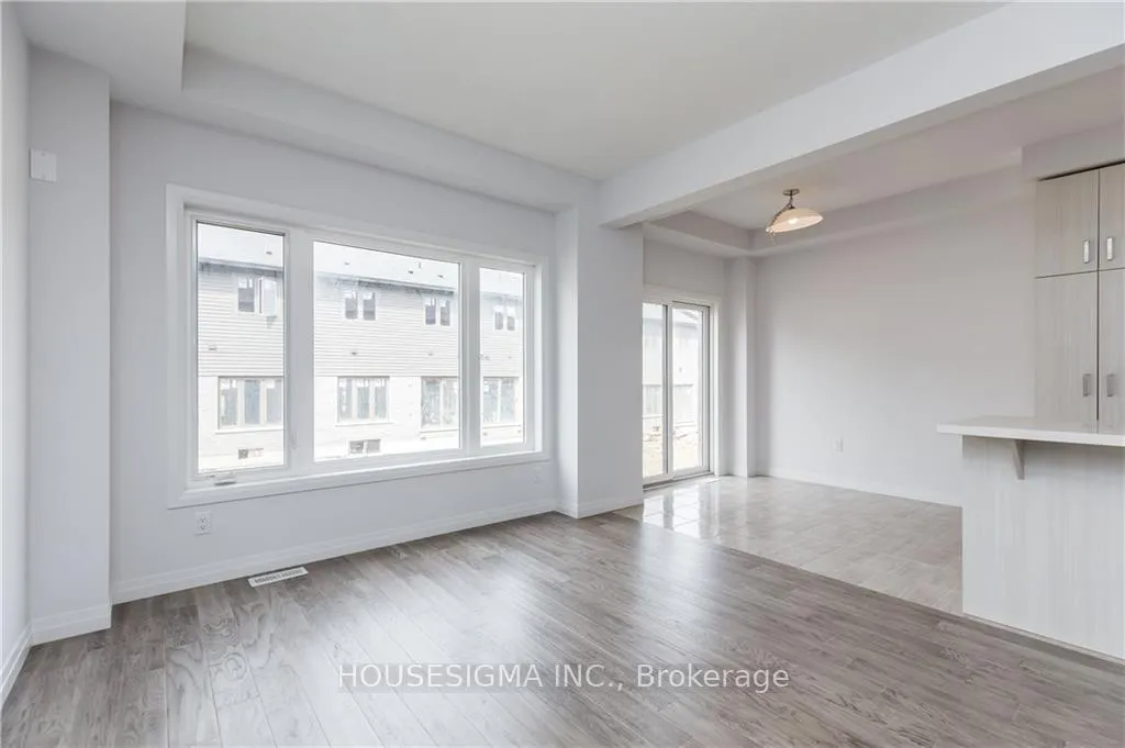 Photo 3 of 59 Greenwich Avenue, Hamilton, Stoney Creek — HOMEH