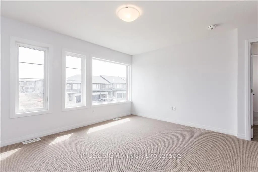 Photo 10 of 59 Greenwich Avenue, Hamilton, Stoney Creek — HOMEH