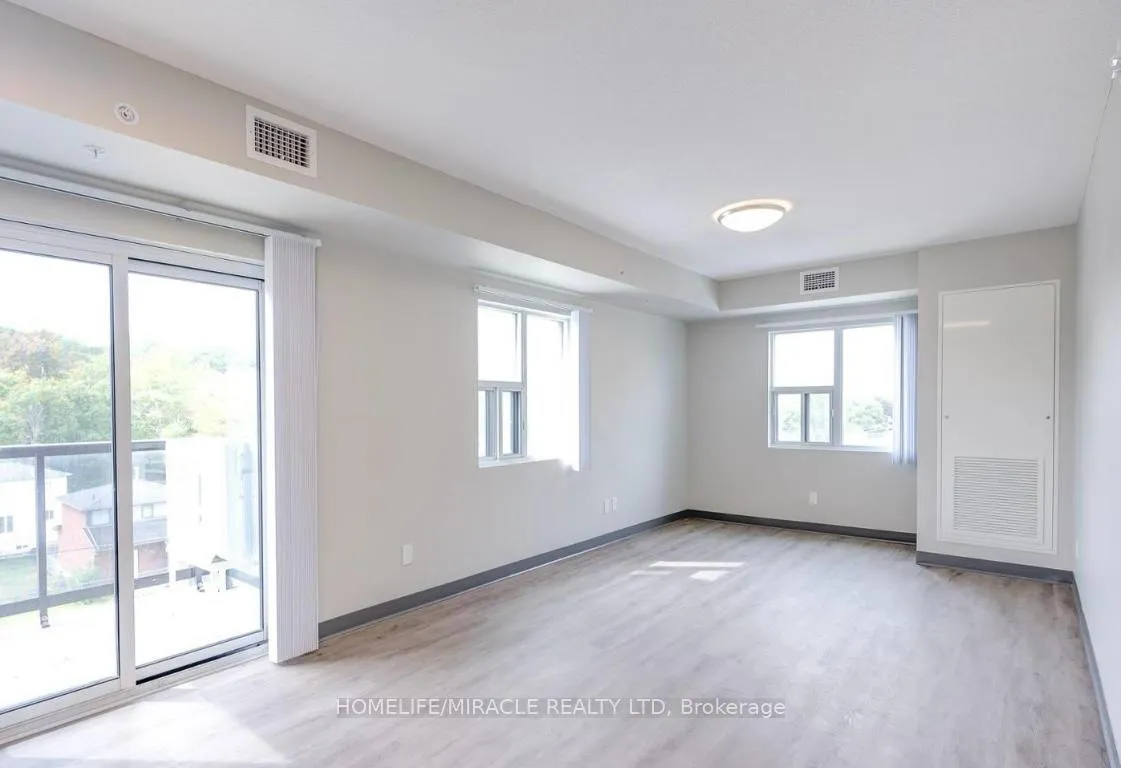 Photo 3 of Unit 711, 595 Strasburg Road, Kitchener, Alpine — HOMEH