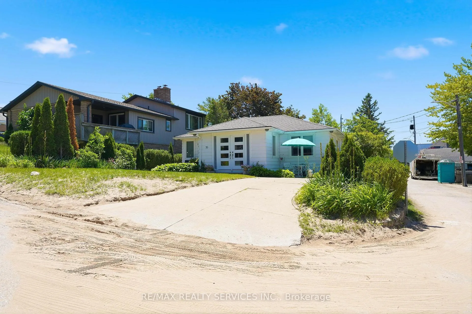 Photo 2 of 70 Oak Street, Lambton Shores, Grand Bend — HOMEH