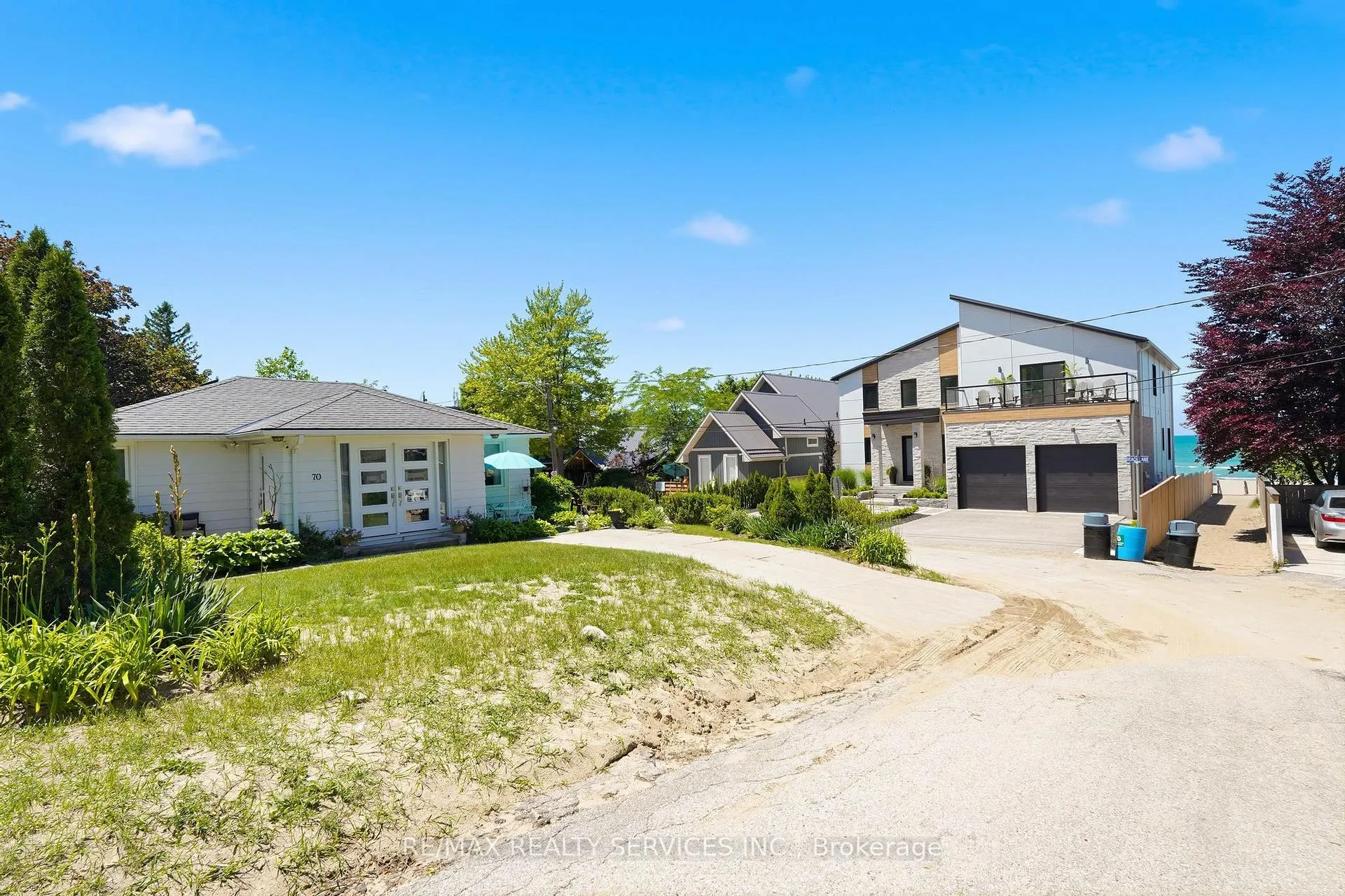 Photo 3 of 70 Oak Street, Lambton Shores, Grand Bend — HOMEH