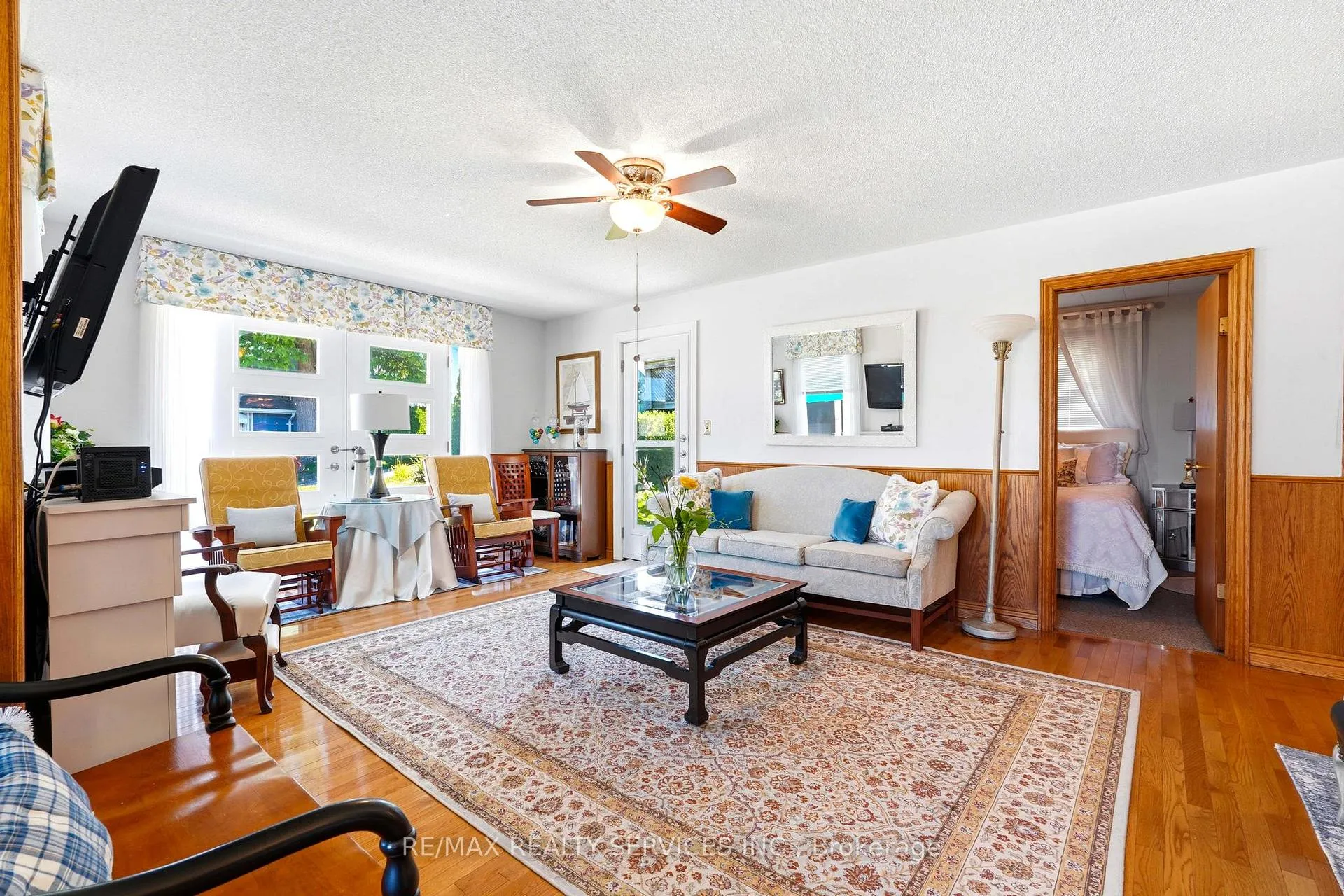 Photo 15 of 70 Oak Street, Lambton Shores, Grand Bend — HOMEH