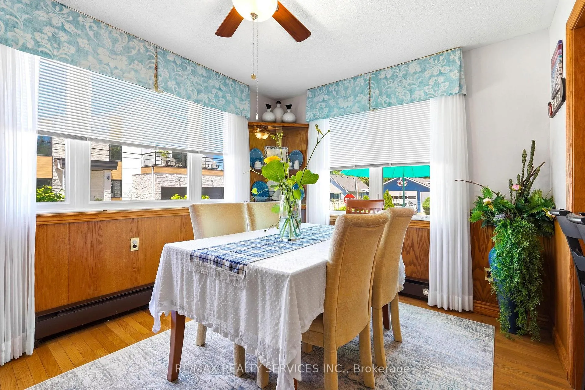 Photo 16 of 70 Oak Street, Lambton Shores, Grand Bend — HOMEH
