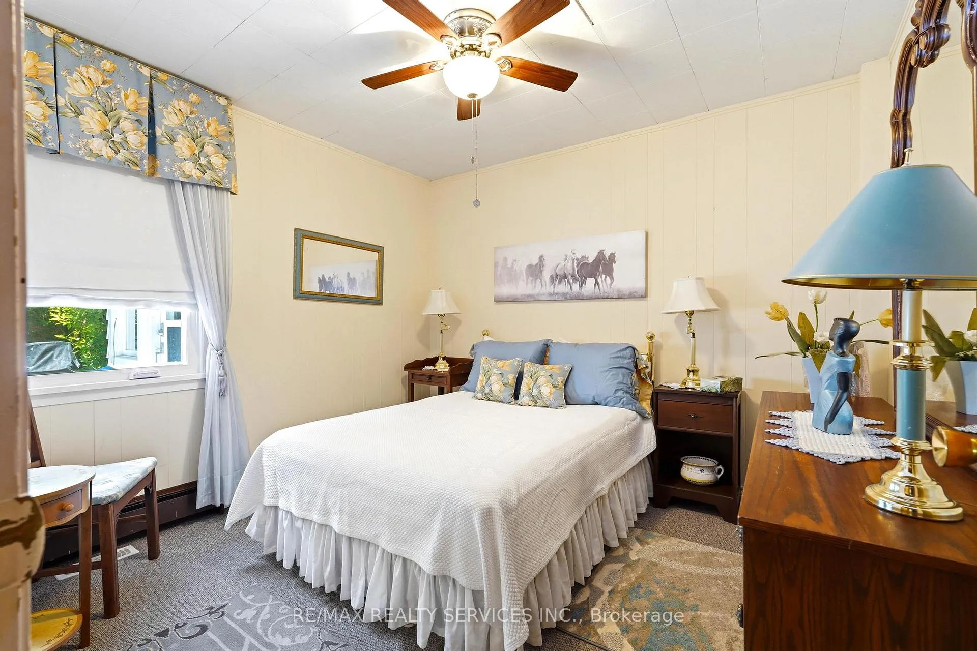 Photo 27 of 70 Oak Street, Lambton Shores, Grand Bend — HOMEH