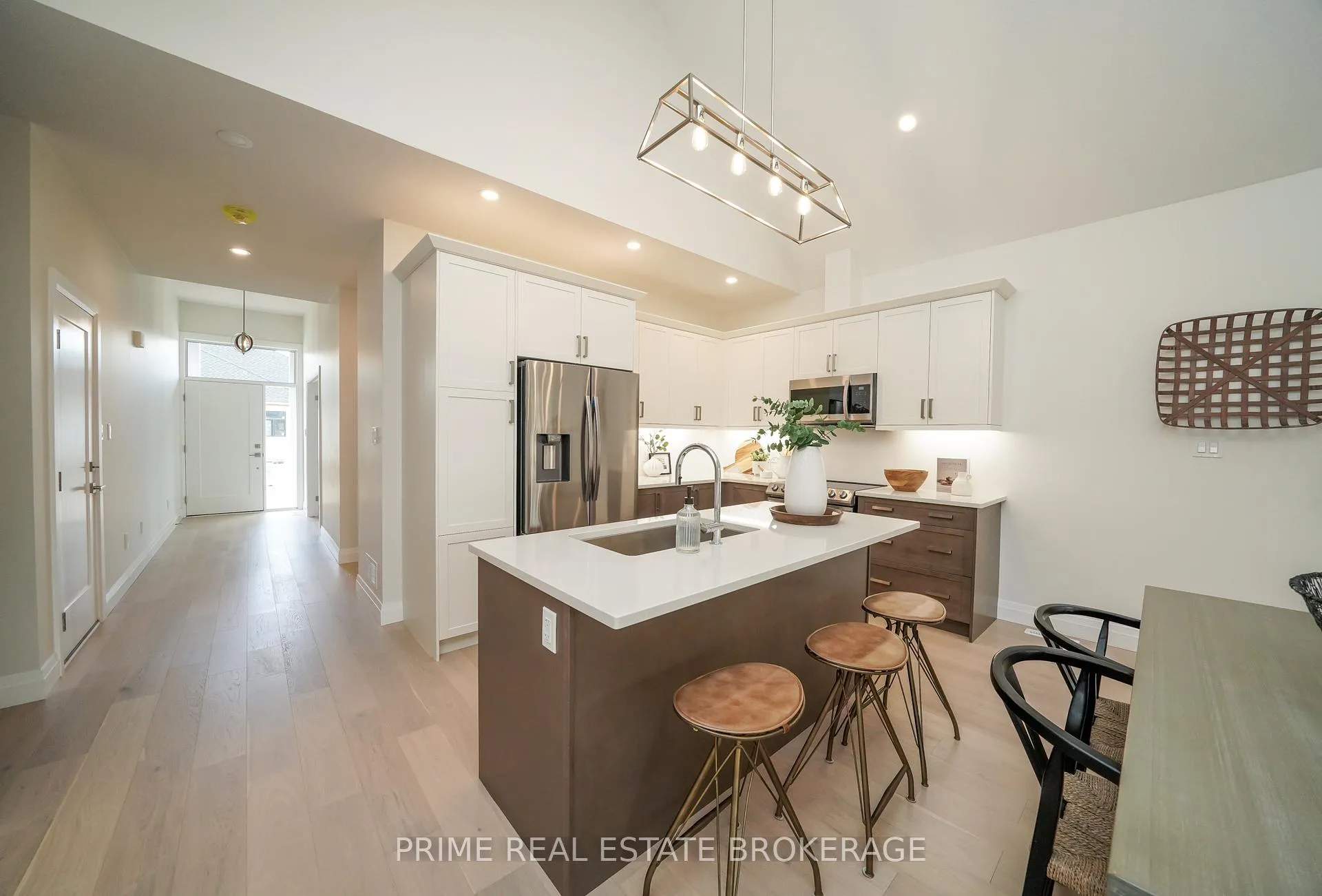 Photo 12 of Unit 6, 62 Compass Trail, Central Elgin, Rural Central Elgin — HOMEH