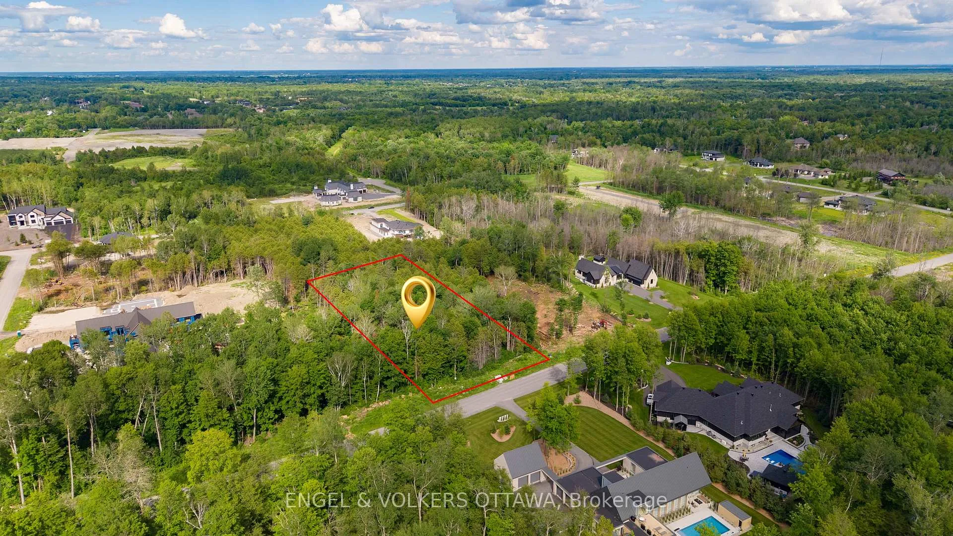 Photo 2 of 2331 Kilchurn Terrace, Ottawa, Manotick East to Manotick Station — HOMEH