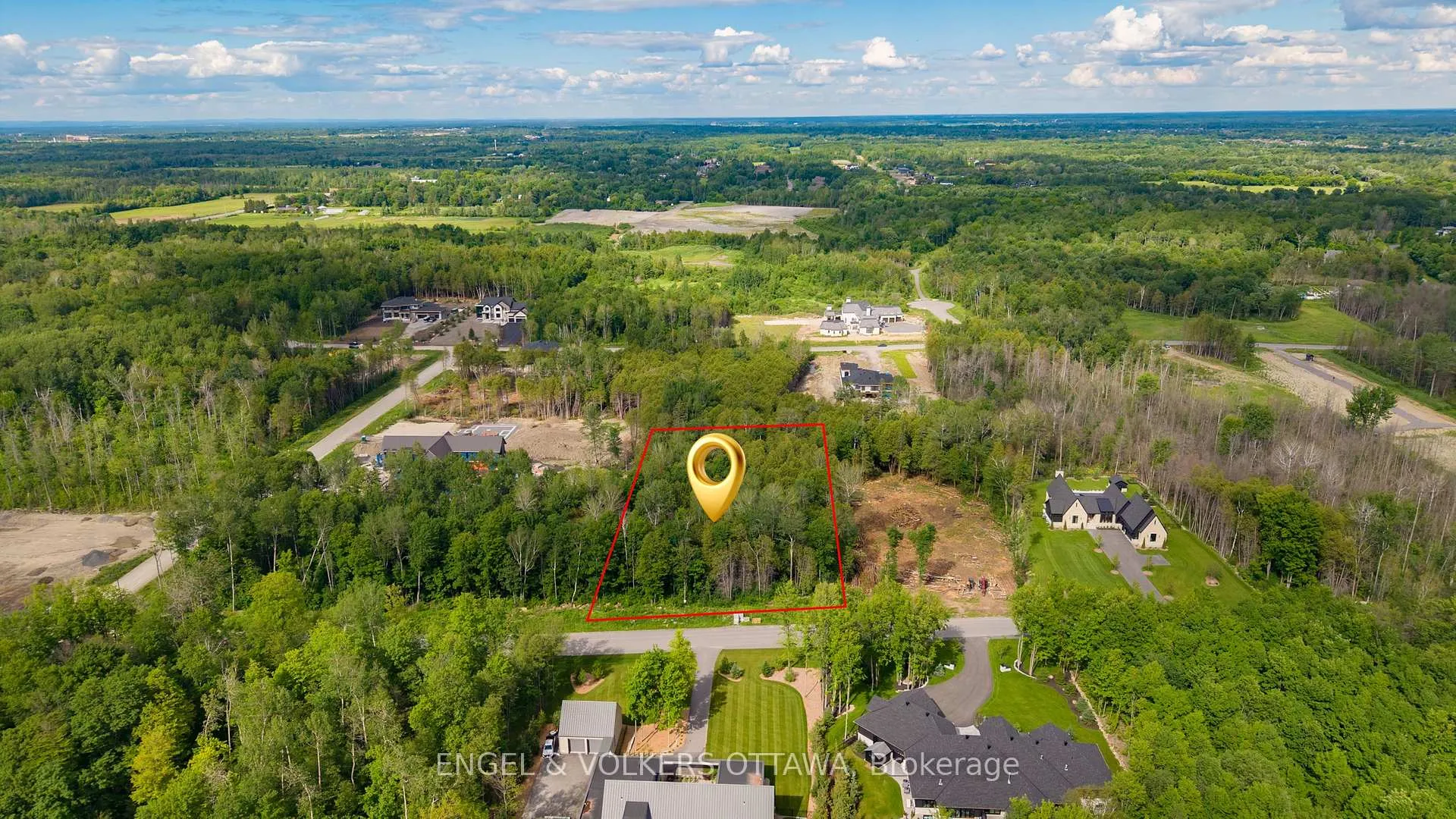 Photo 4 of 2331 Kilchurn Terrace, Ottawa, Manotick East to Manotick Station — HOMEH