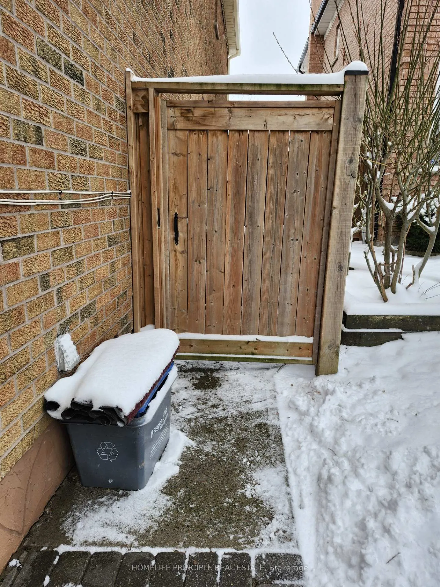 Photo 3 of Unit BSMT, 107 Flushing Avenue, Vaughan, East Woodbridge — HOMEH