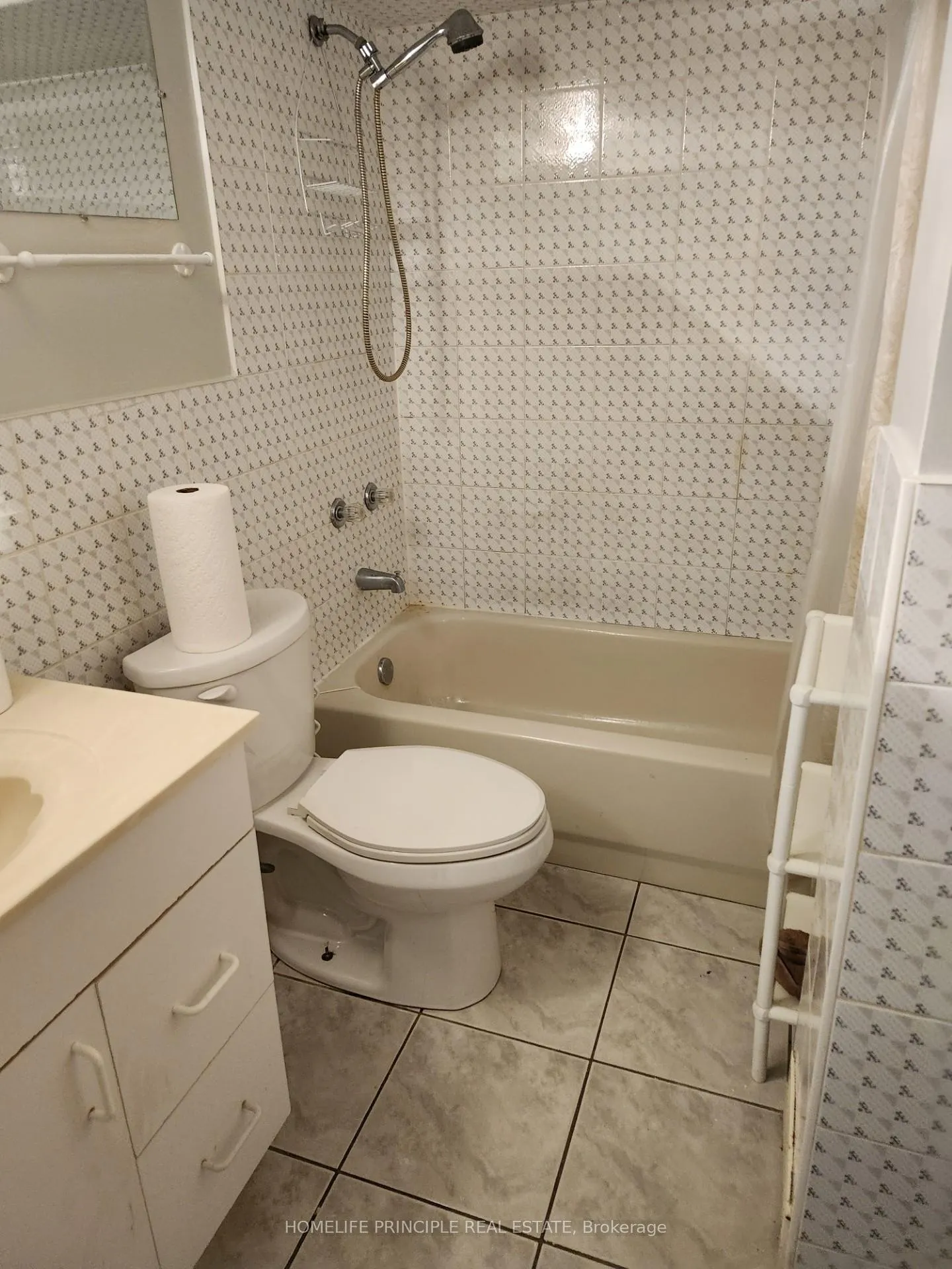 Photo 7 of Unit BSMT, 107 Flushing Avenue, Vaughan, East Woodbridge — HOMEH