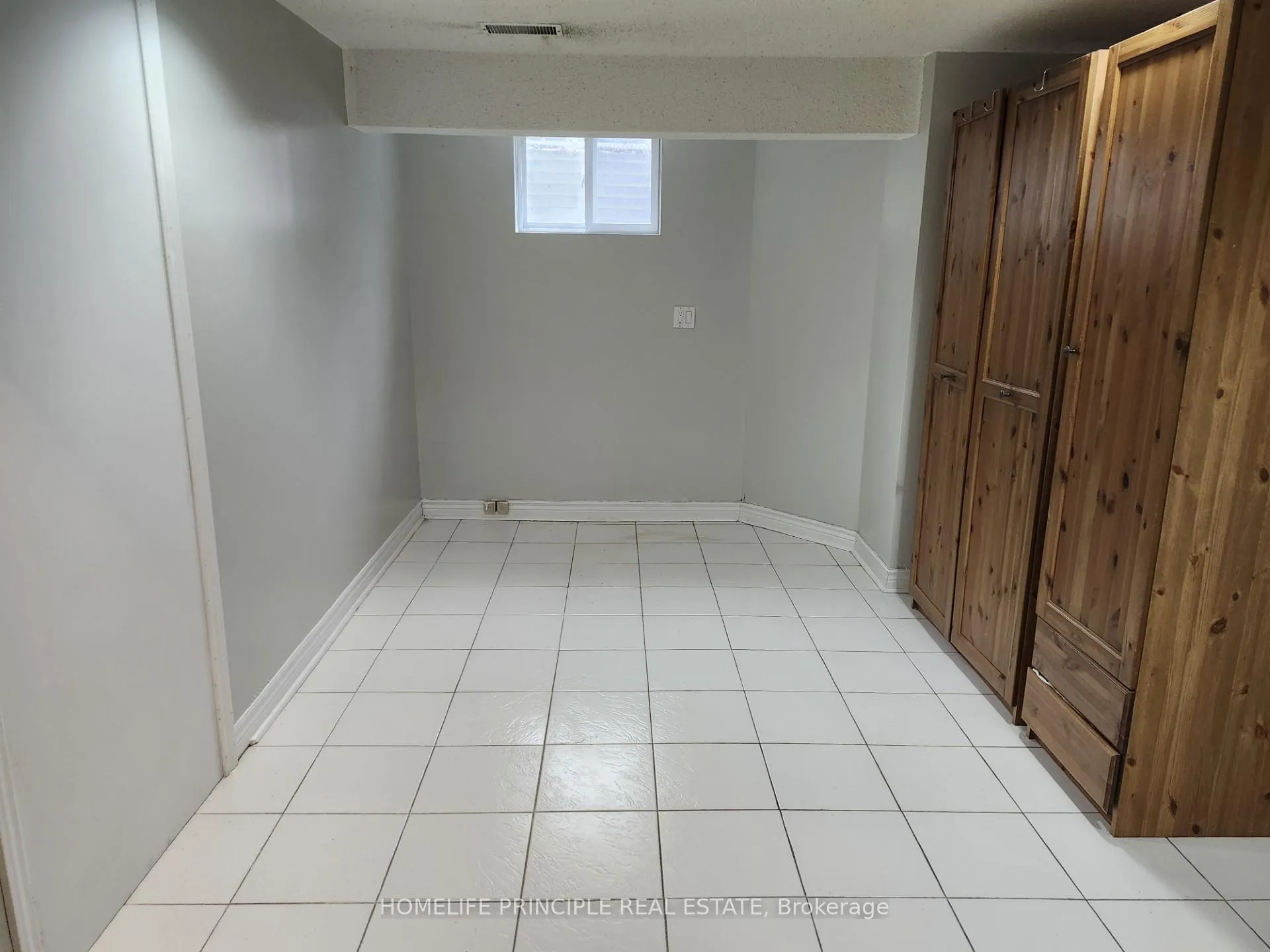 Photo 12 of Unit BSMT, 107 Flushing Avenue, Vaughan, East Woodbridge — HOMEH