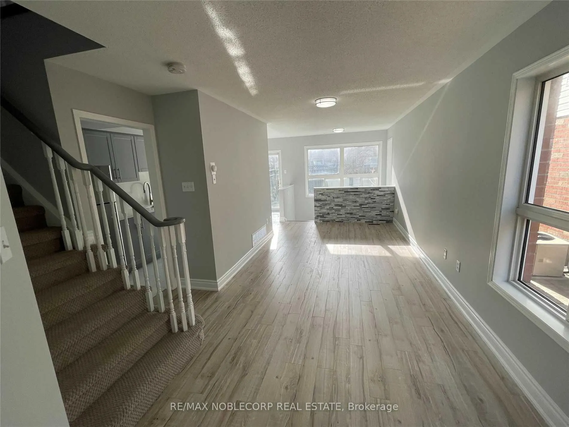 Photo 2 of 14 Cordgrass Crescent, Brampton, Sandringham-Wellington — HOMEH