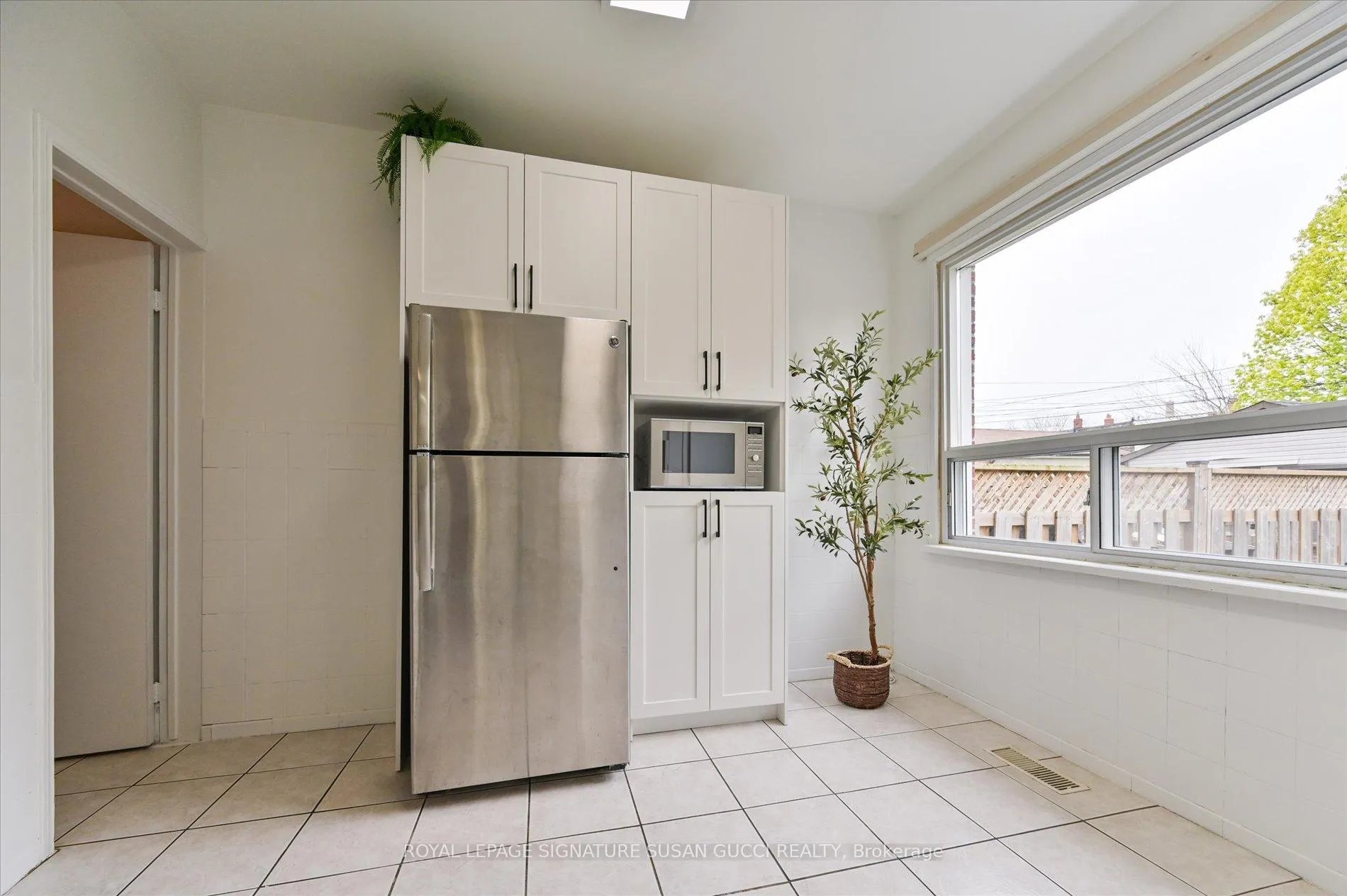 Photo 10 of 510 Glebeholme Boulevard, Toronto, Danforth — HOMEH