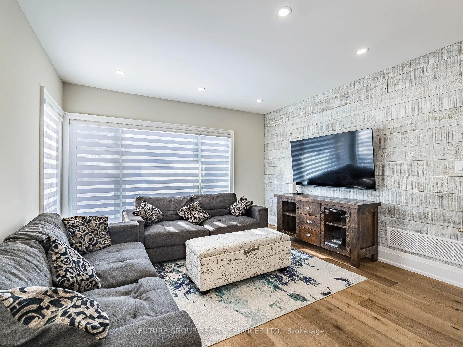 Photo 6 of 153 Daniel Street N, Erin — HOMEH