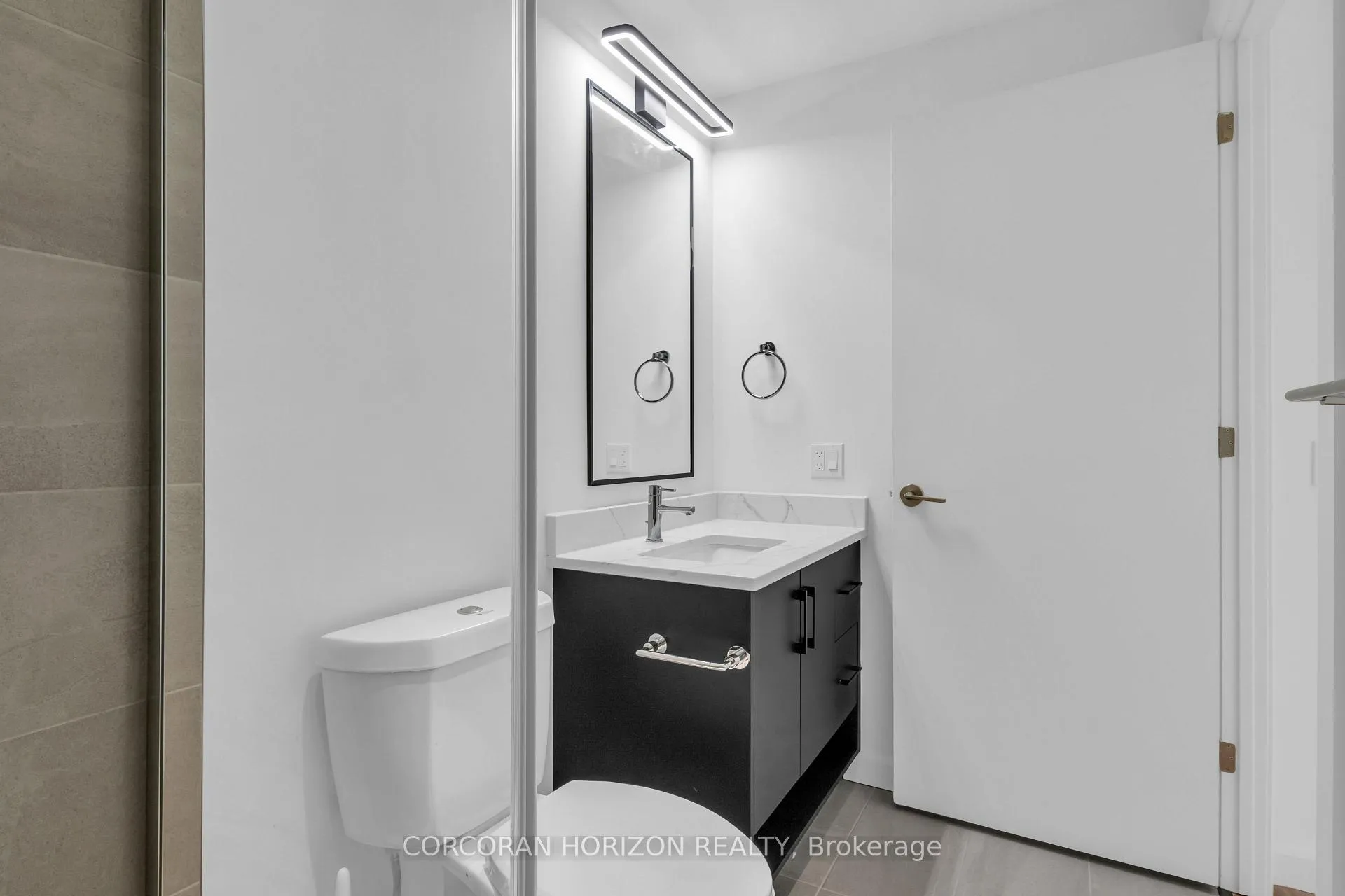 Photo 19 of Unit 1708, 741 King Street W, Kitchener — HOMEH