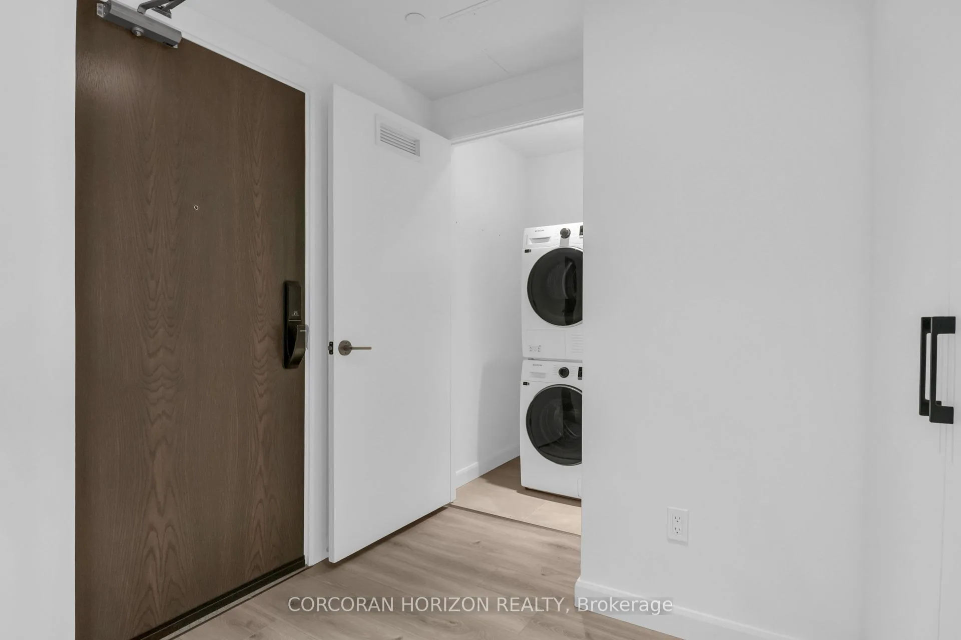 Photo 20 of Unit 1708, 741 King Street W, Kitchener — HOMEH