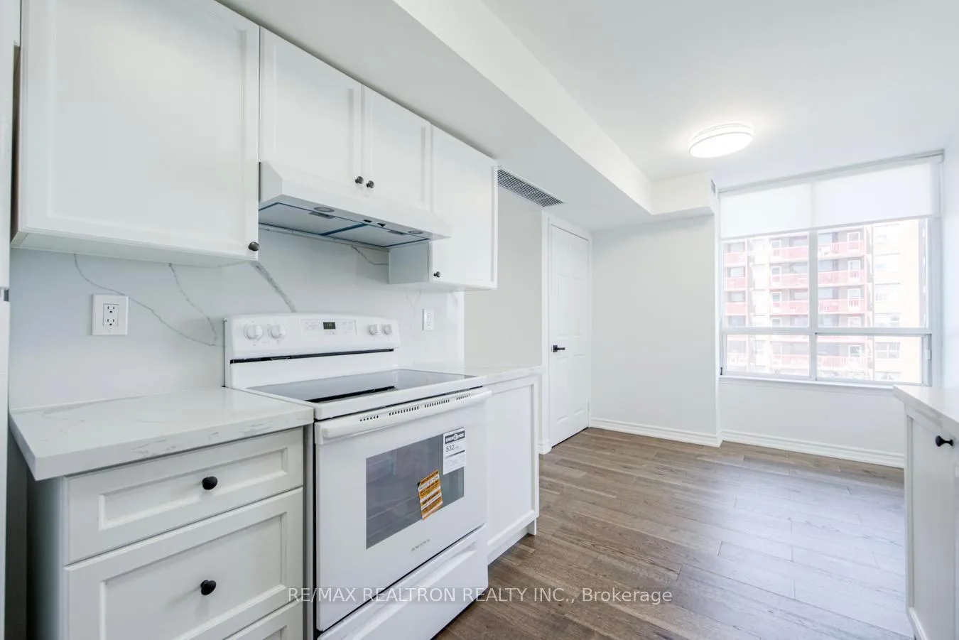 Photo 16 of Unit 708, 2 Covington Road, Toronto, Englemount-Lawrence — HOMEH