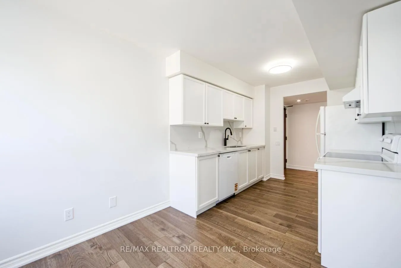 Photo 17 of Unit 708, 2 Covington Road, Toronto, Englemount-Lawrence — HOMEH