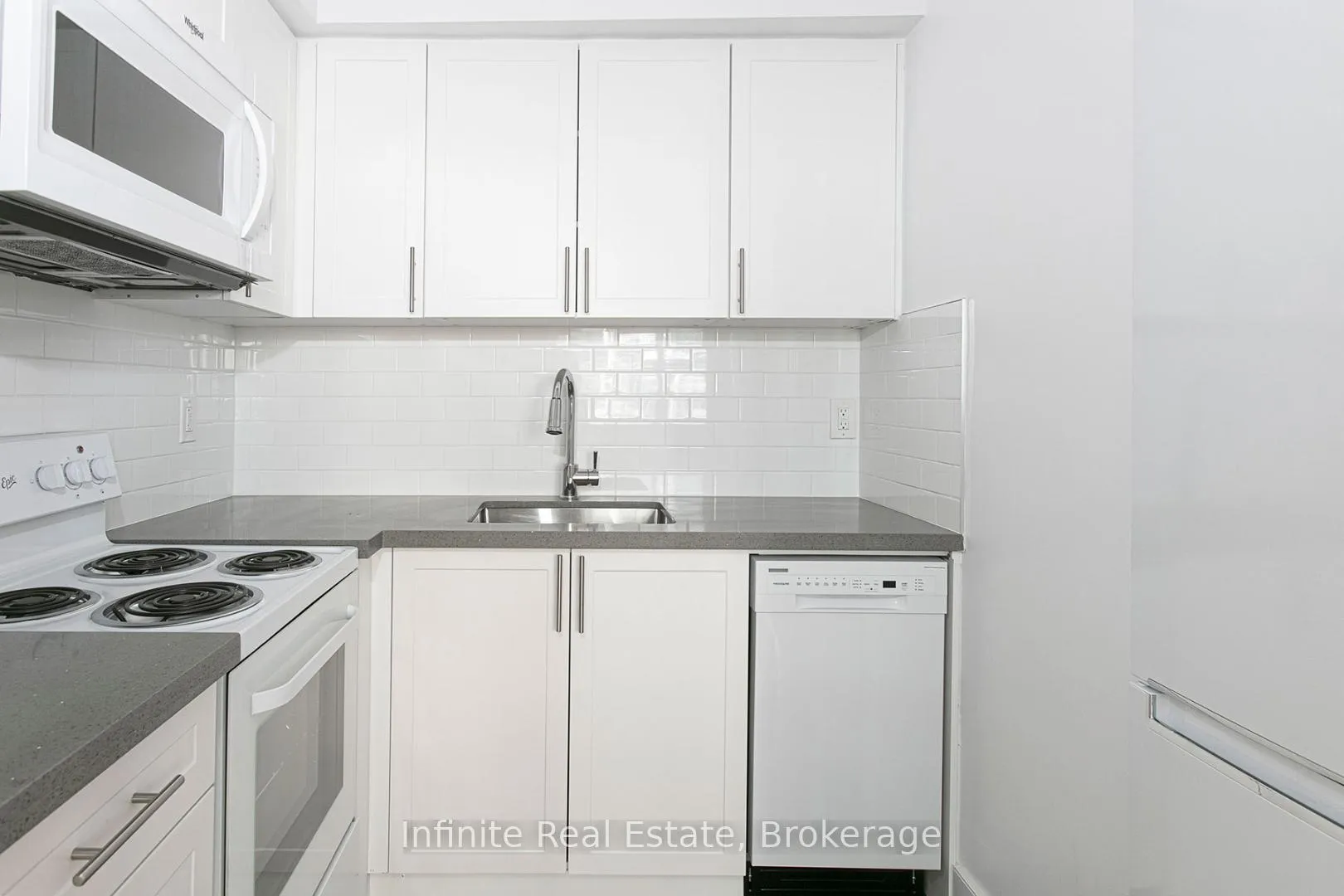 Photo 4 of Unit 607, 55 Isabella Street, Toronto, Church-Yonge Corridor — HOMEH