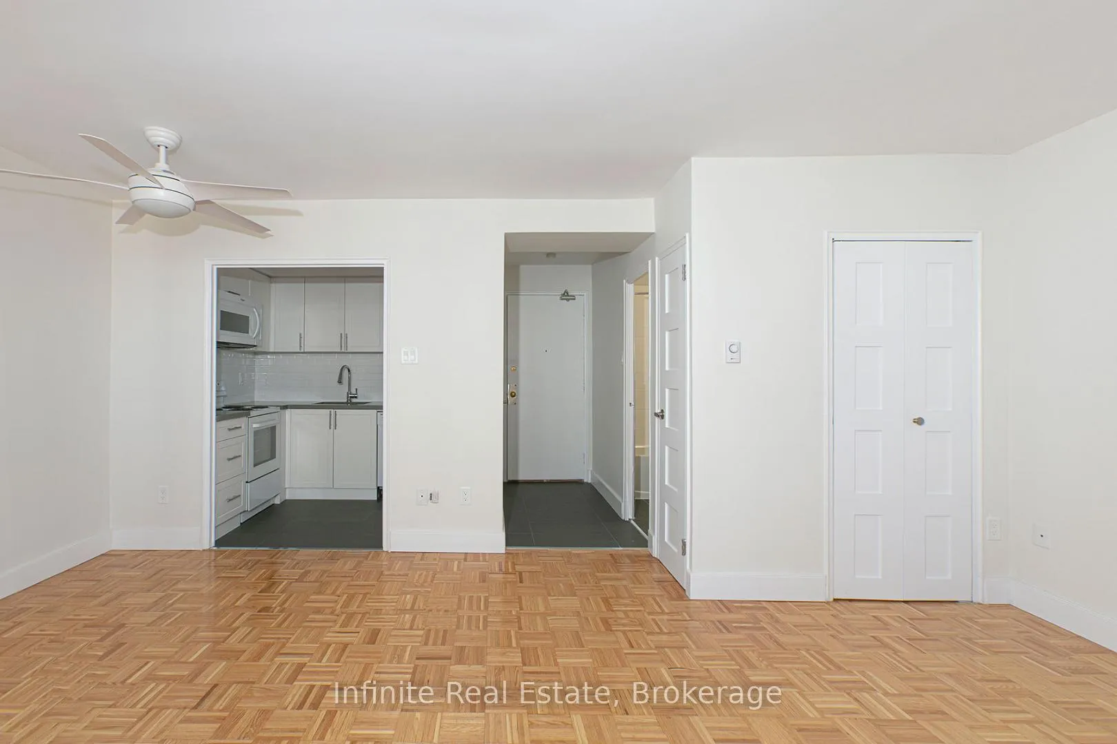 Photo 6 of Unit 607, 55 Isabella Street, Toronto, Church-Yonge Corridor — HOMEH