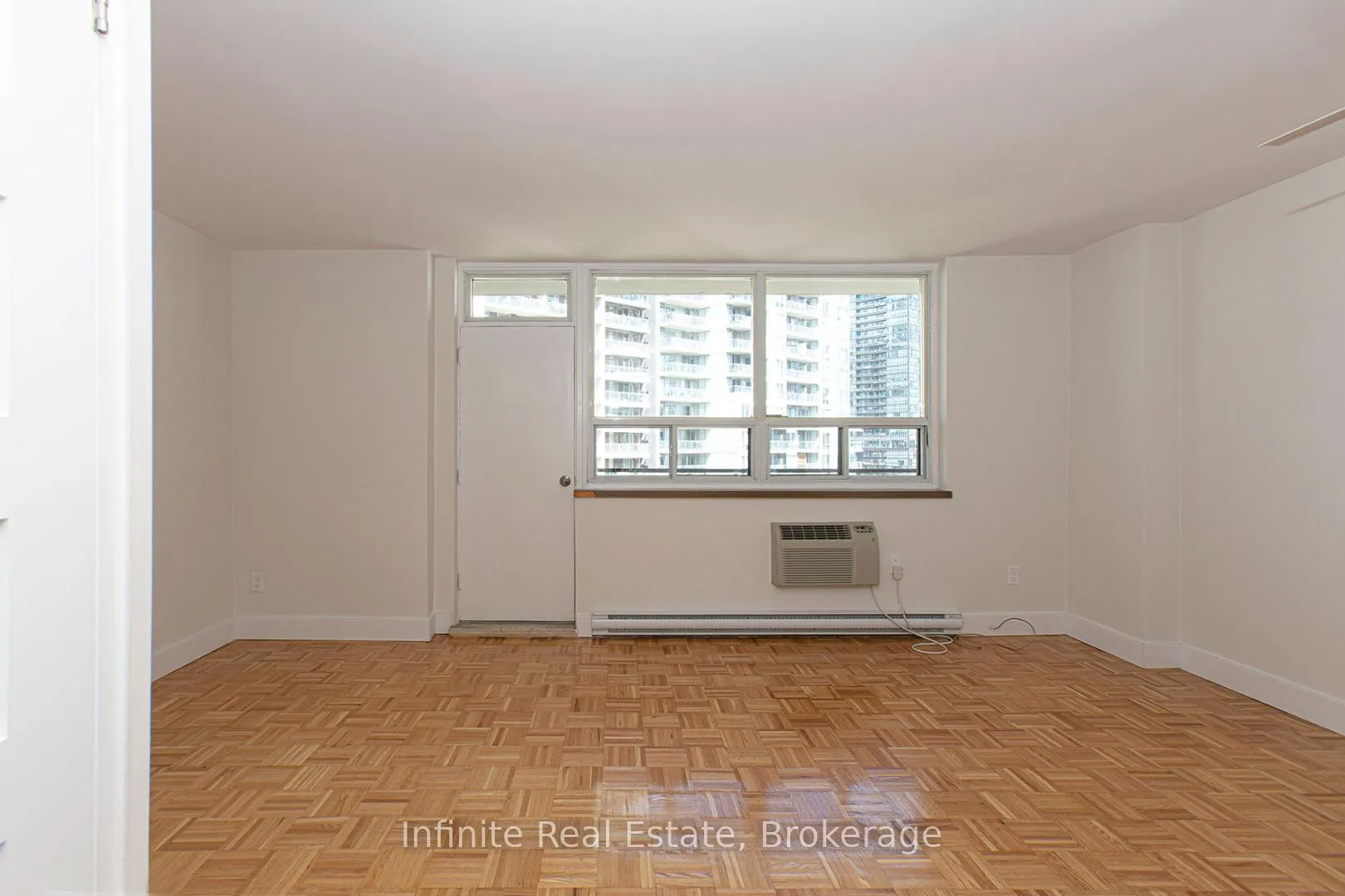 Photo 7 of Unit 607, 55 Isabella Street, Toronto, Church-Yonge Corridor — HOMEH