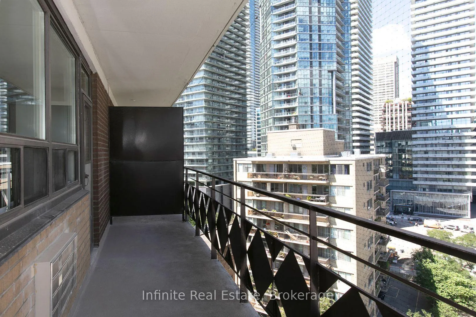 Photo 9 of Unit 607, 55 Isabella Street, Toronto, Church-Yonge Corridor — HOMEH