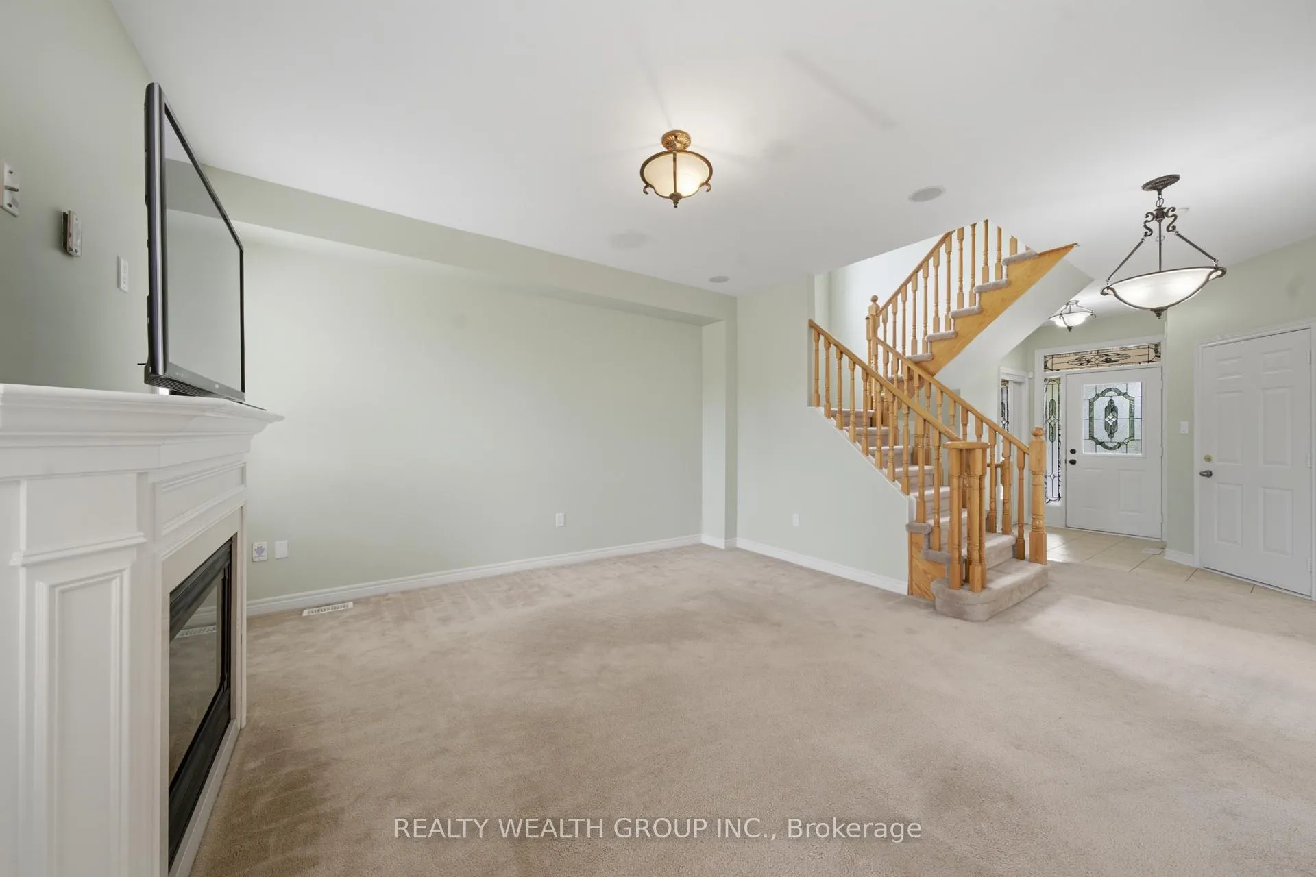 Photo 14 of 3 Queensplate Drive, Scugog, Port Perry — HOMEH