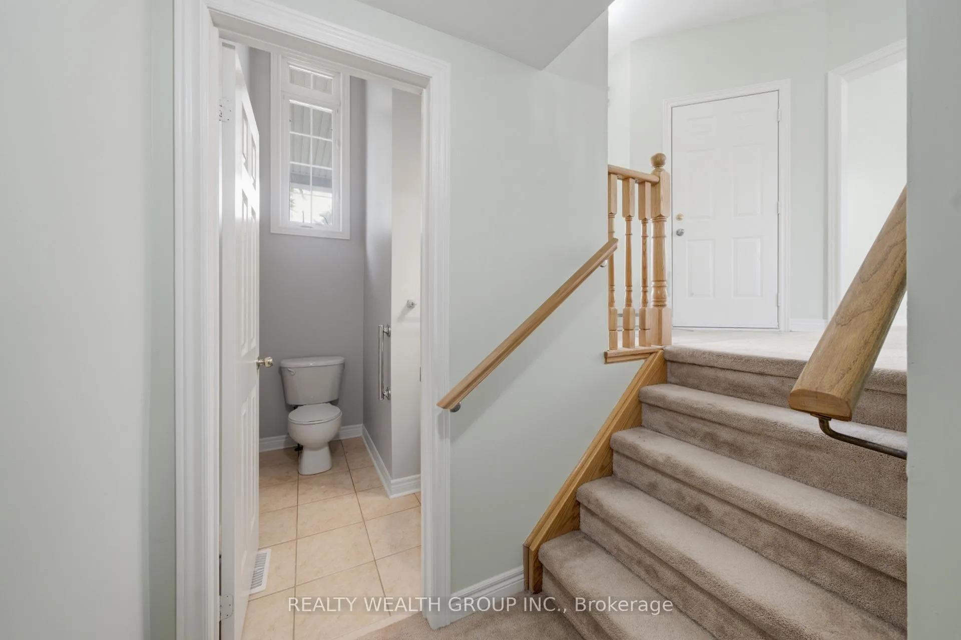 Photo 24 of 3 Queensplate Drive, Scugog, Port Perry — HOMEH