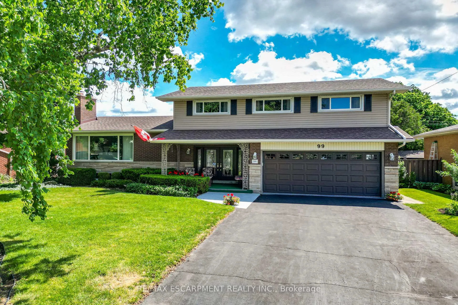 Photo 1 of 99 Elmhurst Drive, Hamilton, Sherwood — HOMEH