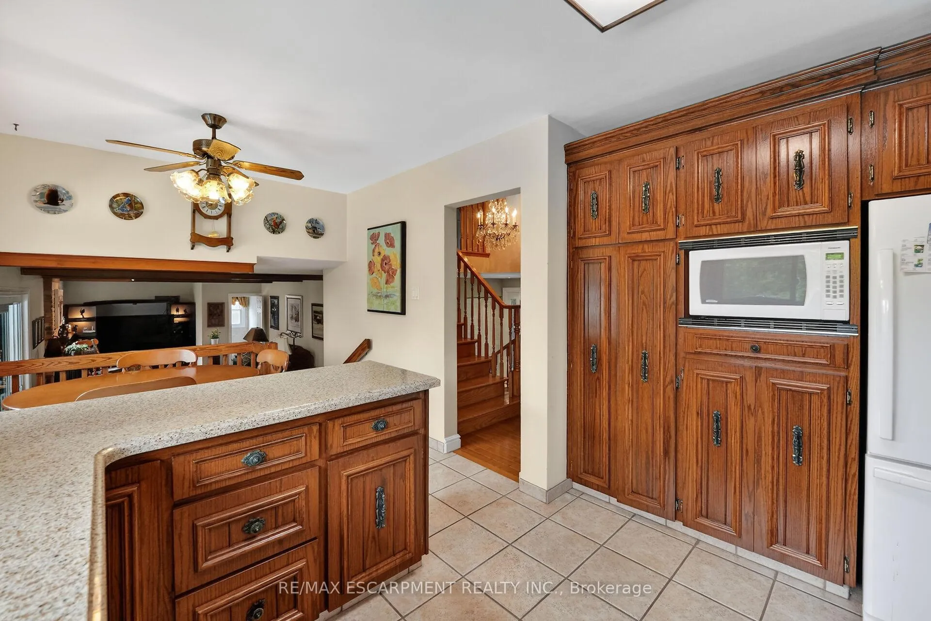 Photo 16 of 99 Elmhurst Drive, Hamilton, Sherwood — HOMEH
