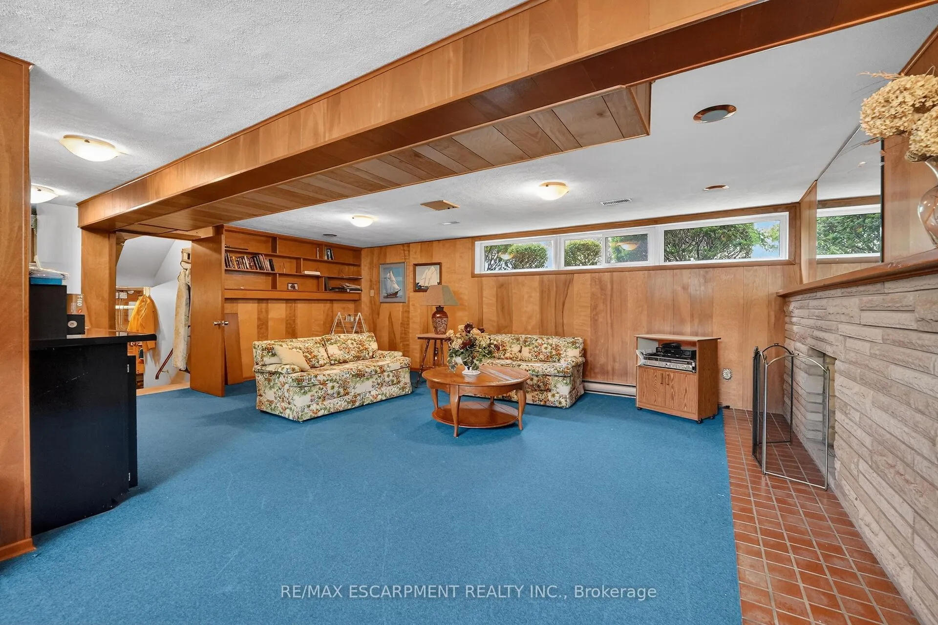 Photo 32 of 99 Elmhurst Drive, Hamilton, Sherwood — HOMEH