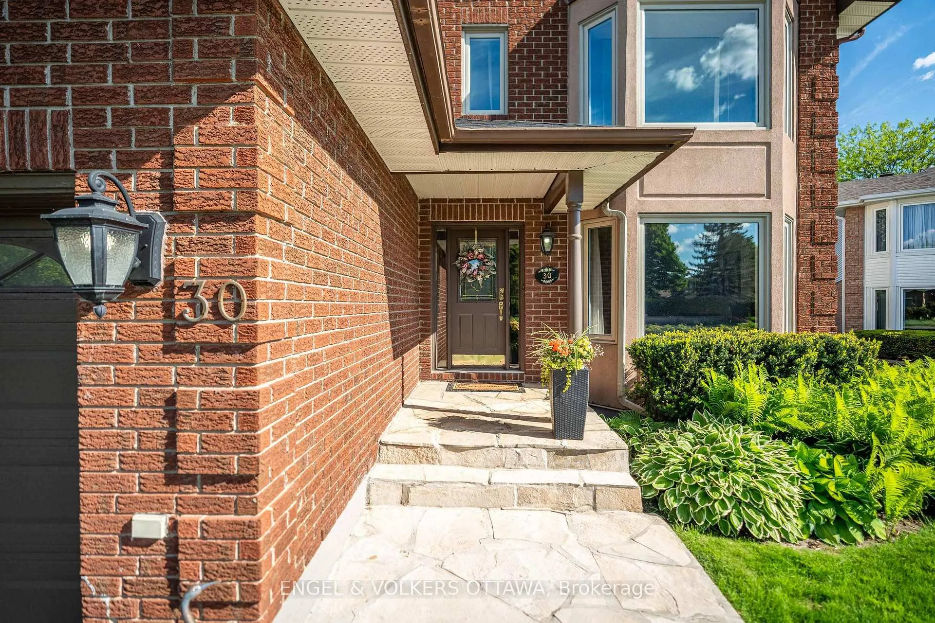 Photo 2 of 30 Huntings End Avenue, Ottawa, Kanata - Bridlewood — HOMEH