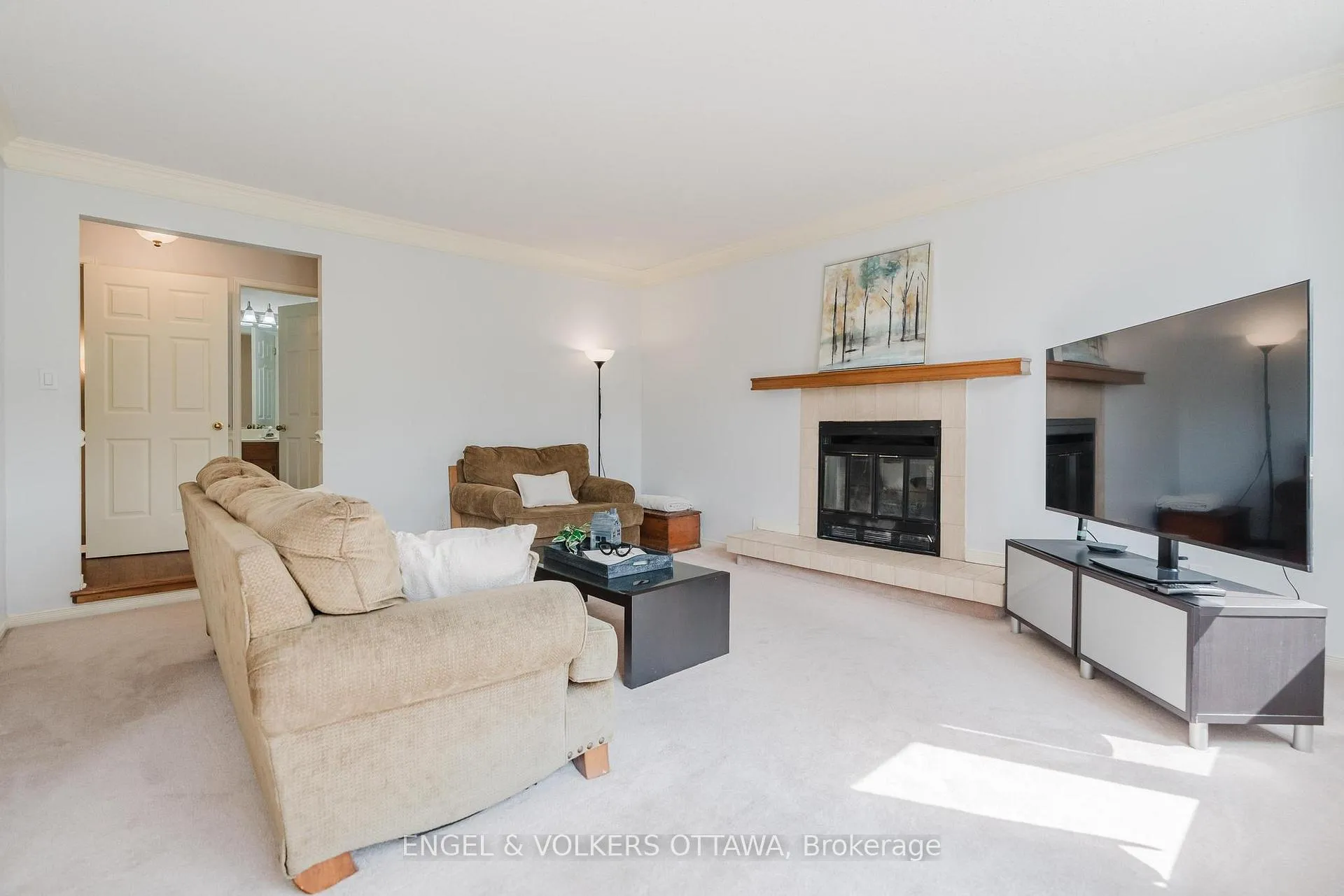 Photo 12 of 30 Huntings End Avenue, Ottawa, Kanata - Bridlewood — HOMEH