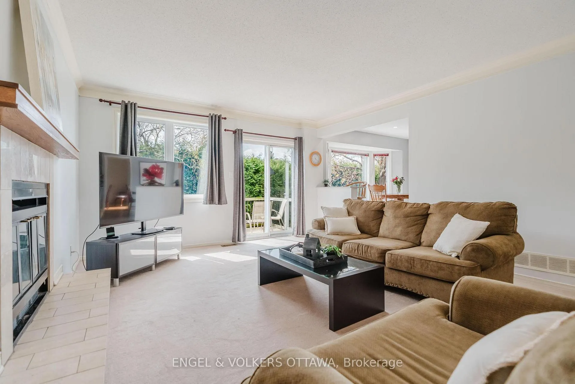 Photo 13 of 30 Huntings End Avenue, Ottawa, Kanata - Bridlewood — HOMEH
