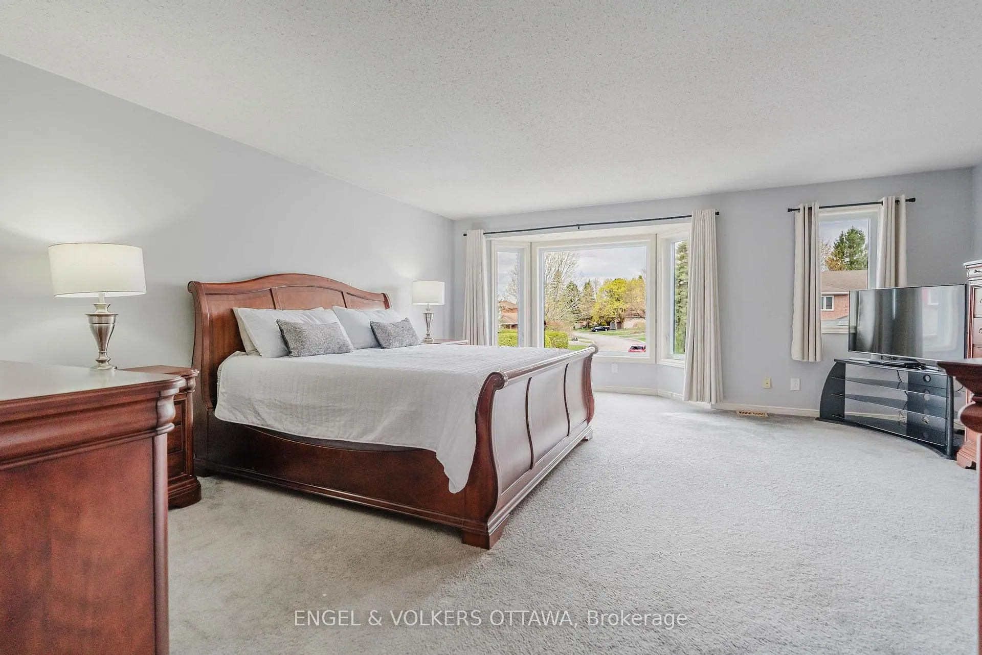 Photo 19 of 30 Huntings End Avenue, Ottawa, Kanata - Bridlewood — HOMEH