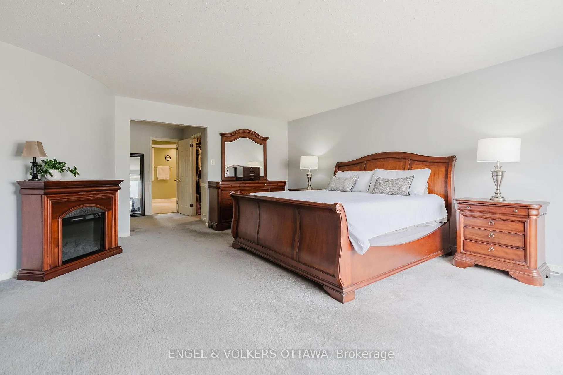 Photo 20 of 30 Huntings End Avenue, Ottawa, Kanata - Bridlewood — HOMEH