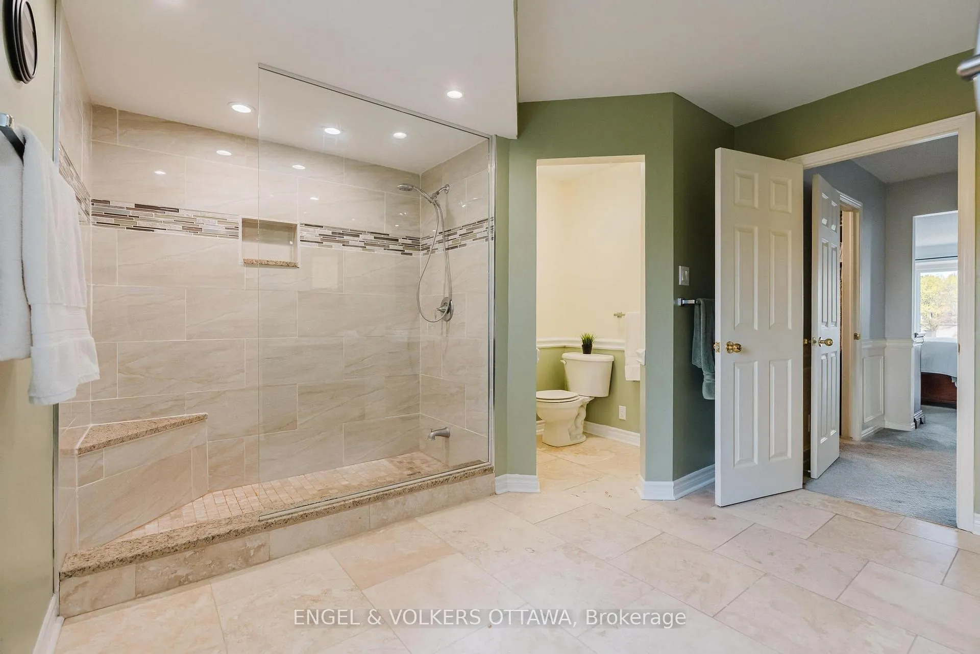 Photo 22 of 30 Huntings End Avenue, Ottawa, Kanata - Bridlewood — HOMEH