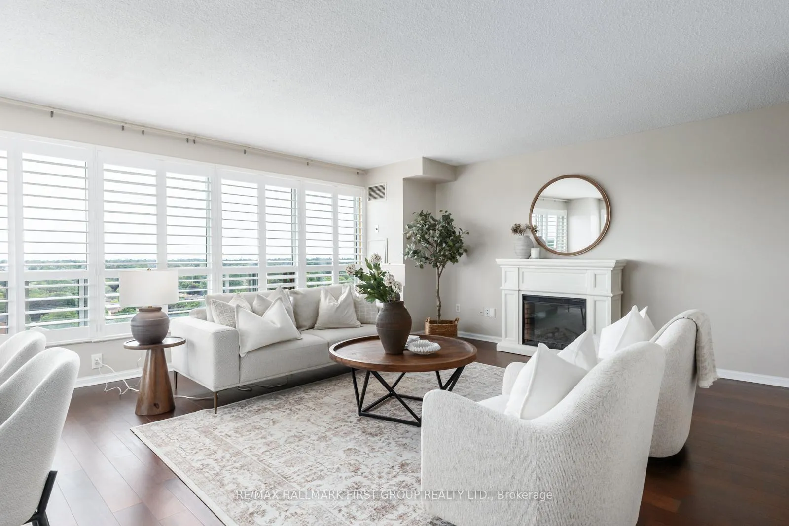 Photo 7 of Unit 1002, 712 Rossland Road E, Whitby, Pringle Creek — HOMEH
