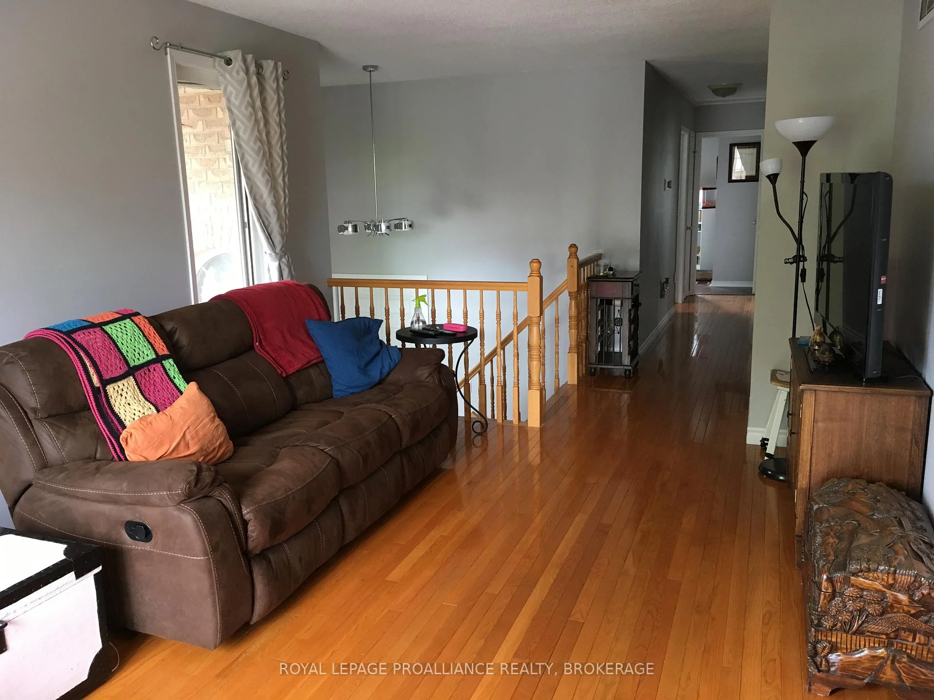 Photo 15 of 653 Barnsley Crescent, Kingston, City SouthWest — HOMEH