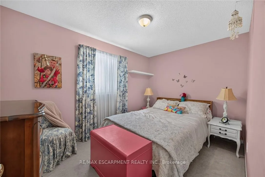 Photo 20 of 64 Caledonia Avenue, Haldimand — HOMEH