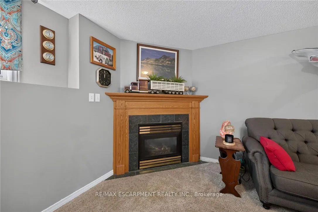 Photo 25 of 64 Caledonia Avenue, Haldimand — HOMEH