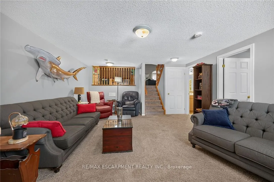 Photo 26 of 64 Caledonia Avenue, Haldimand — HOMEH