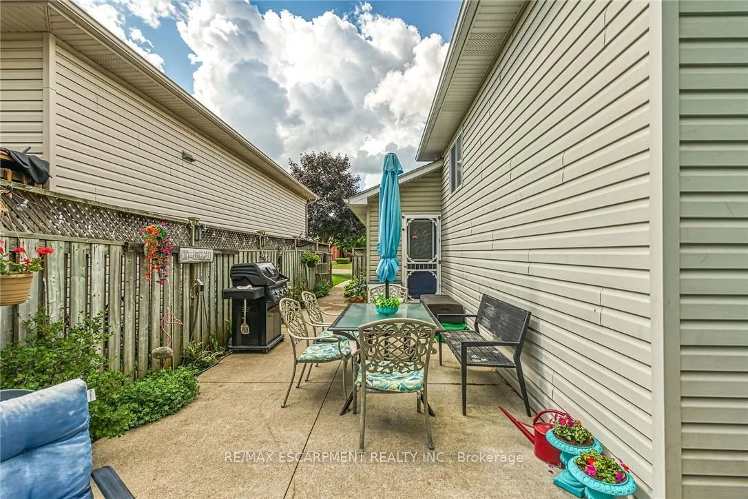 Photo 41 of 64 Caledonia Avenue, Haldimand — HOMEH