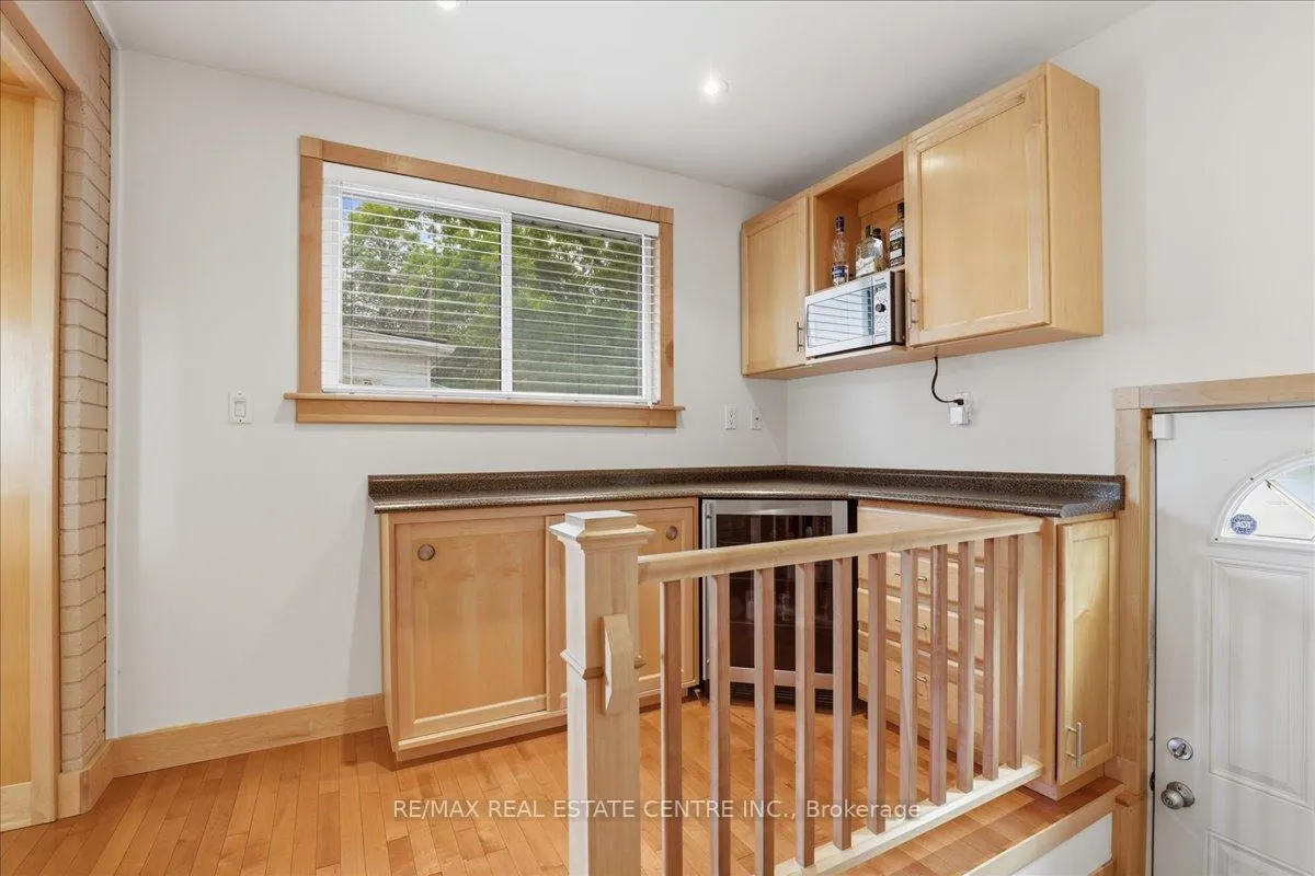 Photo 14 of 140 Peter Street, Kitchener — HOMEH