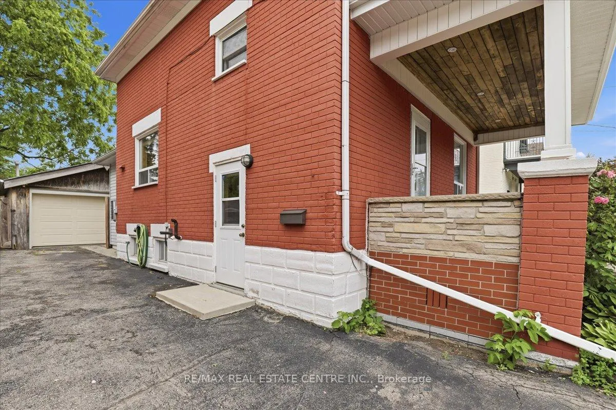 Photo 33 of 140 Peter Street, Kitchener — HOMEH