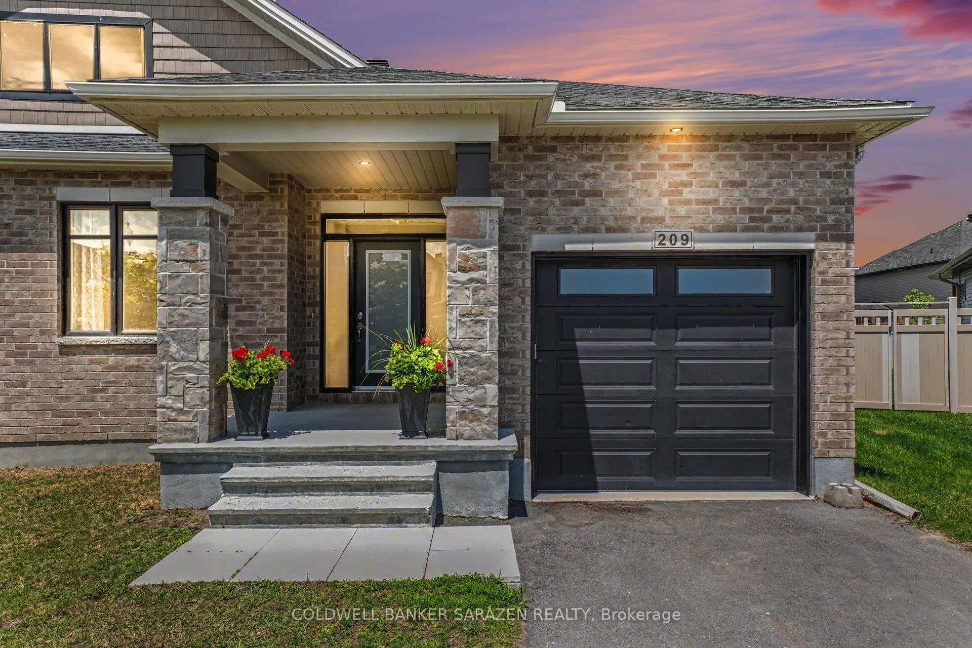 Photo 2 of 209 Mac Beattie Drive, Arnprior, Arnprior — HOMEH