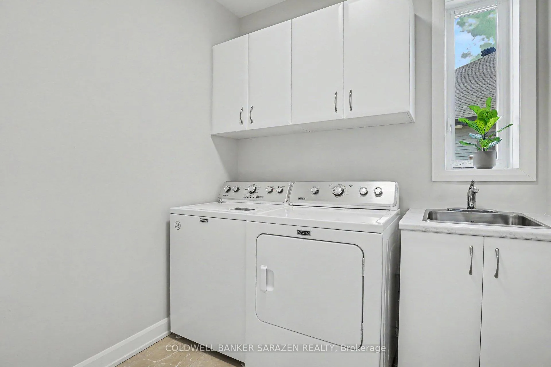 Photo 23 of 209 Mac Beattie Drive, Arnprior, Arnprior — HOMEH
