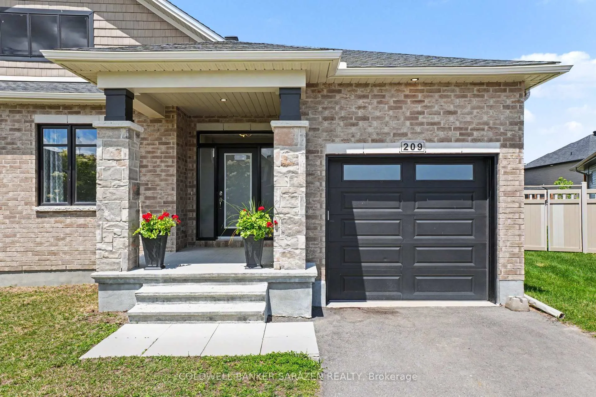 Photo 37 of 209 Mac Beattie Drive, Arnprior, Arnprior — HOMEH