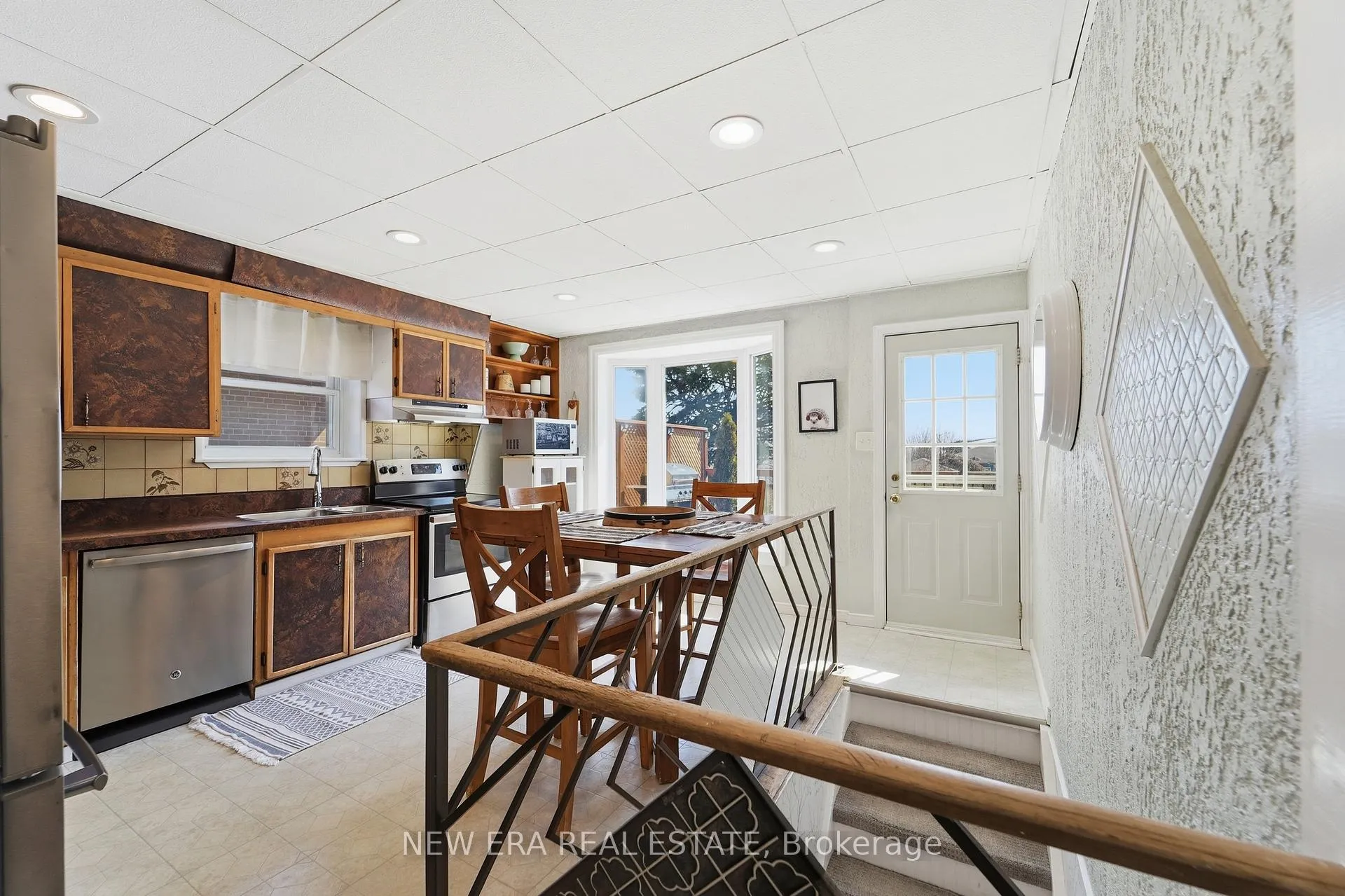 Photo 7 of 1451 Bala Drive, Oshawa, Lakeview — HOMEH