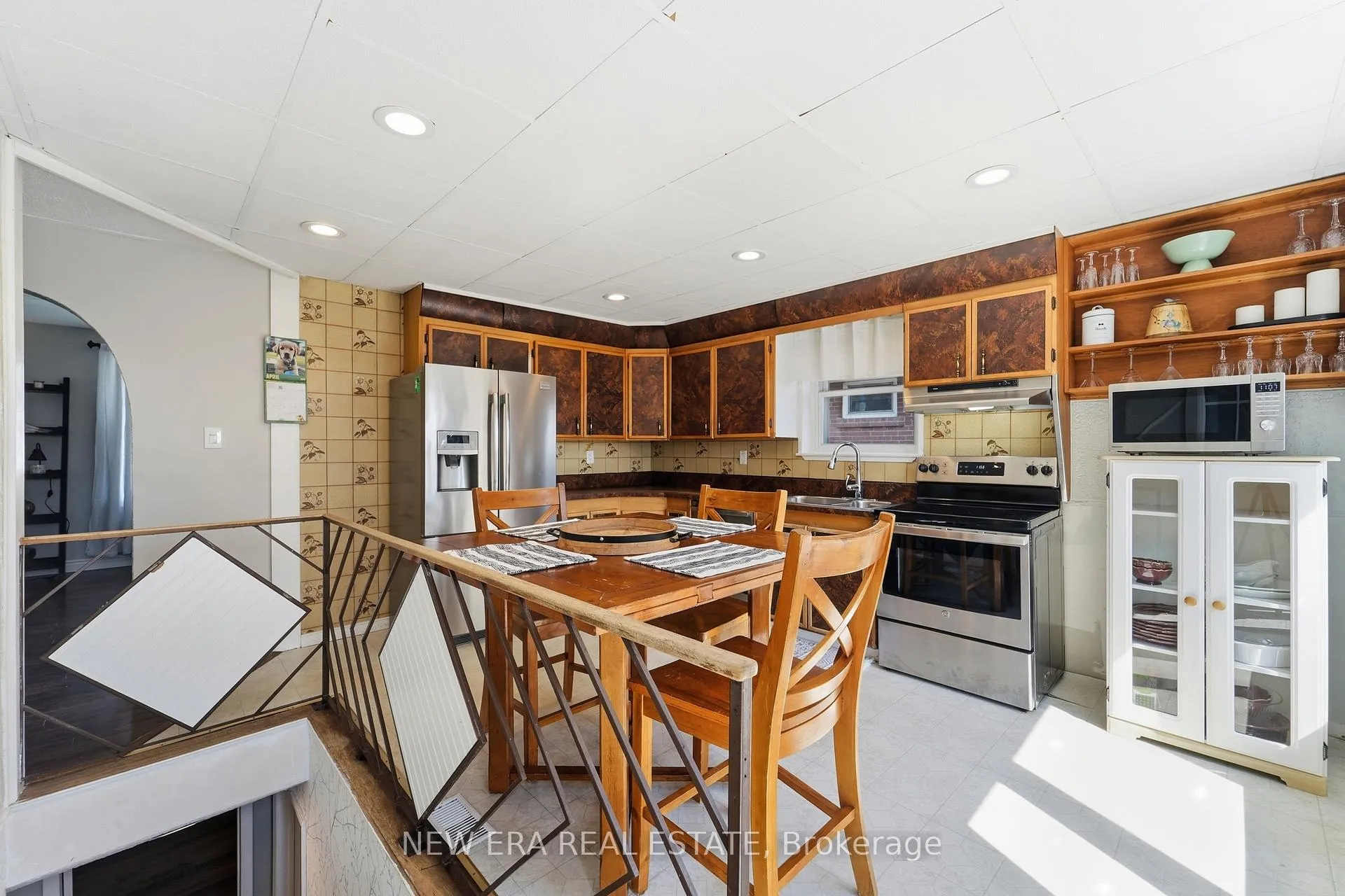 Photo 10 of 1451 Bala Drive, Oshawa, Lakeview — HOMEH