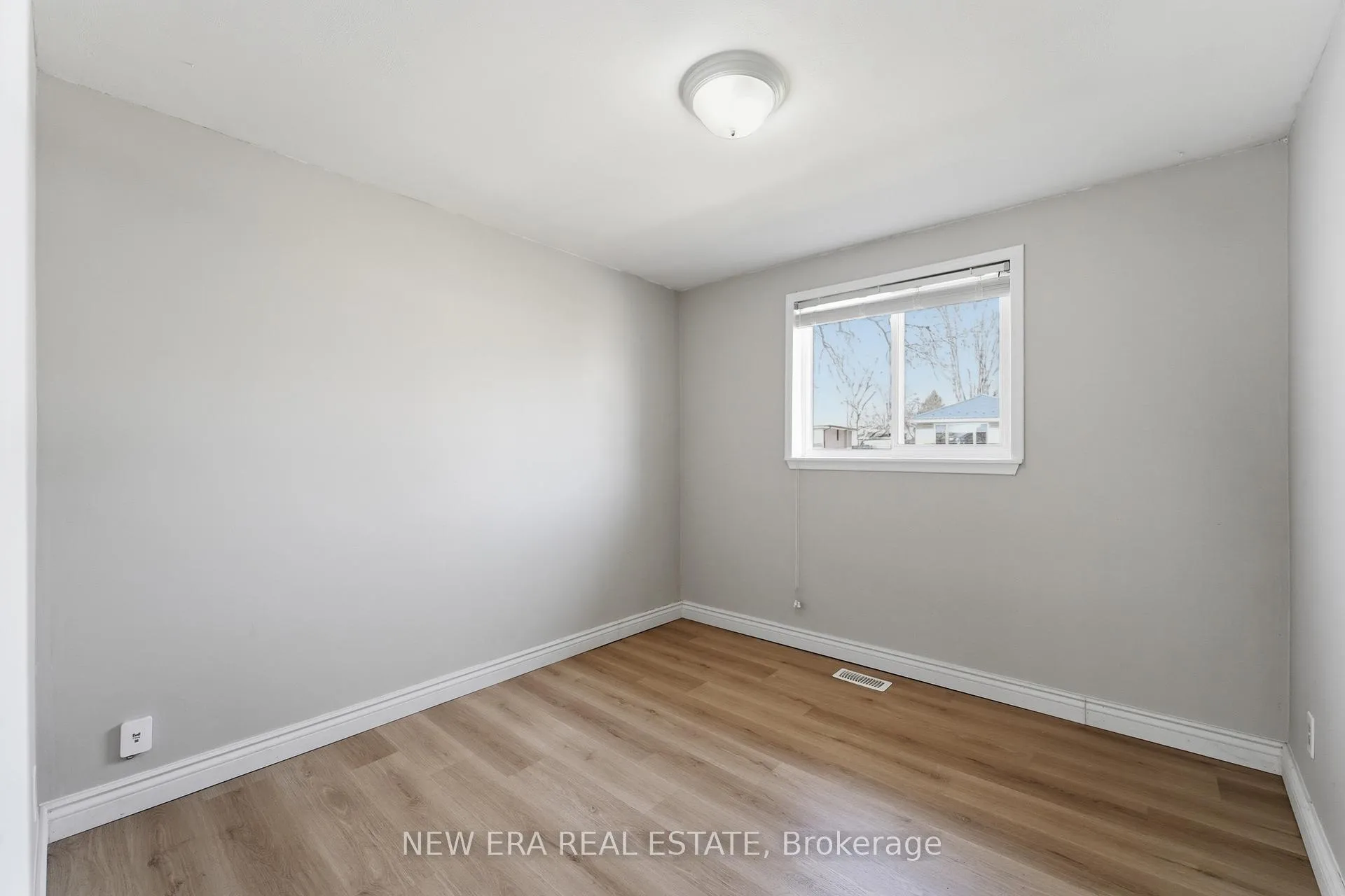 Photo 14 of 1451 Bala Drive, Oshawa, Lakeview — HOMEH